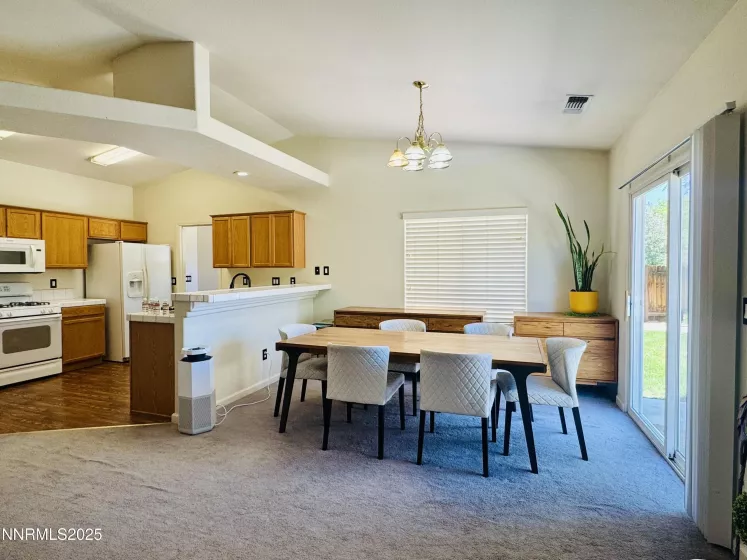 1429 Cheddington, Gardnerville, Nevada 89410, 3 Bedrooms Bedrooms, ,2 BathroomsBathrooms,Residential,Residential,Cheddington,250054593