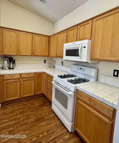 1429 Cheddington, Gardnerville, Nevada 89410, 3 Bedrooms Bedrooms, ,2 BathroomsBathrooms,Residential,Residential,Cheddington,250054593