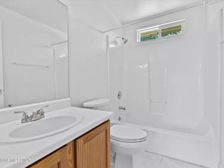 837 Columbine, Fernley, Nevada 89408, 3 Bedrooms Bedrooms, ,2 BathroomsBathrooms,Residential,Residential,Columbine,250052848