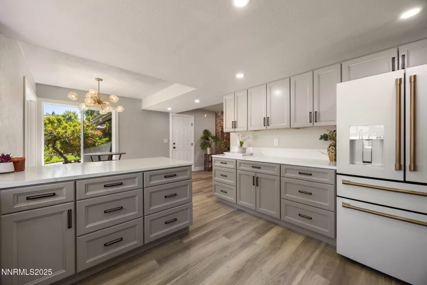2205 Keever, Reno, Nevada 89509, 3 Bedrooms Bedrooms, ,2 BathroomsBathrooms,Residential,Residential,Keever,250054579