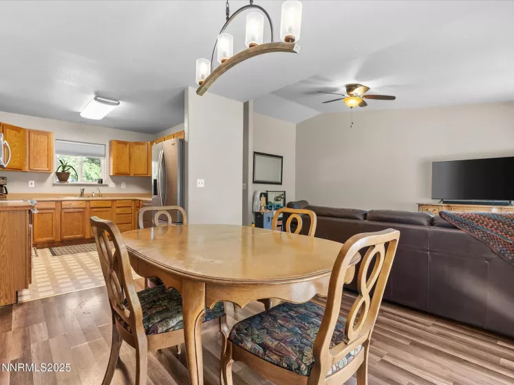 116 Ave De La Bleu De Clair, Sparks, Nevada 89434, 3 Bedrooms Bedrooms, ,2 BathroomsBathrooms,Residential,Residential,Ave De La Bleu De Clair,250054598