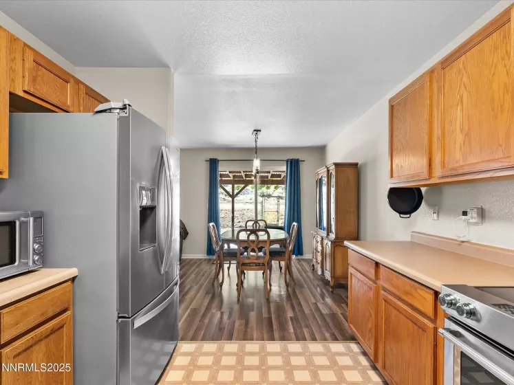 116 Ave De La Bleu De Clair, Sparks, Nevada 89434, 3 Bedrooms Bedrooms, ,2 BathroomsBathrooms,Residential,Residential,Ave De La Bleu De Clair,250054598