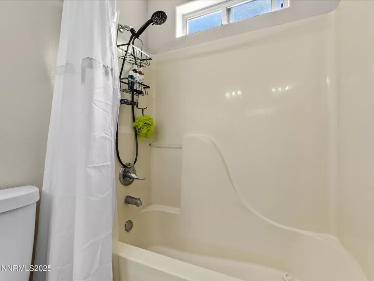 116 Ave De La Bleu De Clair, Sparks, Nevada 89434, 3 Bedrooms Bedrooms, ,2 BathroomsBathrooms,Residential,Residential,Ave De La Bleu De Clair,250054598