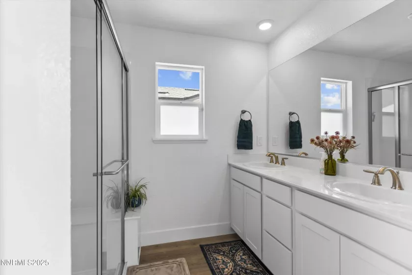 7945 Taconite, Sparks, Nevada 89436, 4 Bedrooms Bedrooms, ,3 BathroomsBathrooms,Residential,Residential,Taconite,250054599
