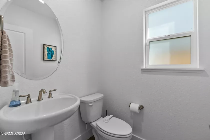 7945 Taconite, Sparks, Nevada 89436, 4 Bedrooms Bedrooms, ,3 BathroomsBathrooms,Residential,Residential,Taconite,250054599