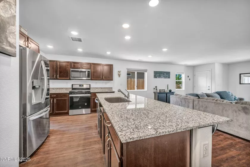 638 Osino, Reno, Nevada 89506, 3 Bedrooms Bedrooms, ,2 BathroomsBathrooms,Residential,Residential,Osino,250054600