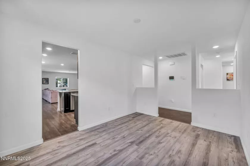 638 Osino, Reno, Nevada 89506, 3 Bedrooms Bedrooms, ,2 BathroomsBathrooms,Residential,Residential,Osino,250054600