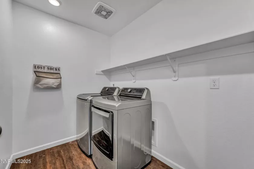 638 Osino, Reno, Nevada 89506, 3 Bedrooms Bedrooms, ,2 BathroomsBathrooms,Residential,Residential,Osino,250054600