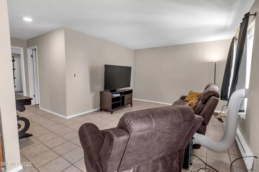 3895 Leonesio, Reno, Nevada 89512, 2 Bedrooms Bedrooms, ,2 BathroomsBathrooms,Residential,Residential,Leonesio,250054601