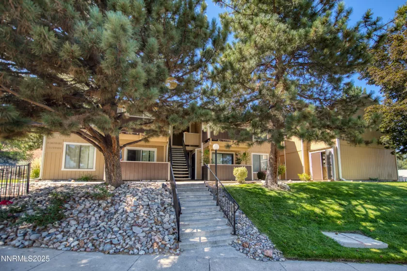3895 Leonesio, Reno, Nevada 89512, 2 Bedrooms Bedrooms, ,2 BathroomsBathrooms,Residential,Residential,Leonesio,250054601