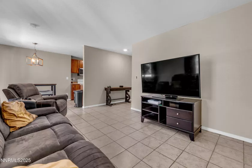 3895 Leonesio, Reno, Nevada 89512, 2 Bedrooms Bedrooms, ,2 BathroomsBathrooms,Residential,Residential,Leonesio,250054601
