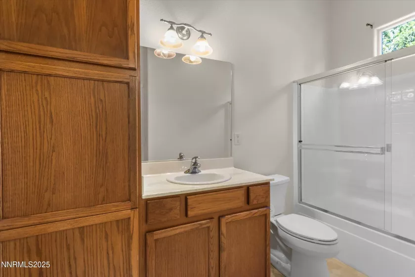 1011 Turnberry, Sparks, Nevada 89436, 2 Bedrooms Bedrooms, ,2 BathroomsBathrooms,Residential,Residential,Turnberry,250054606