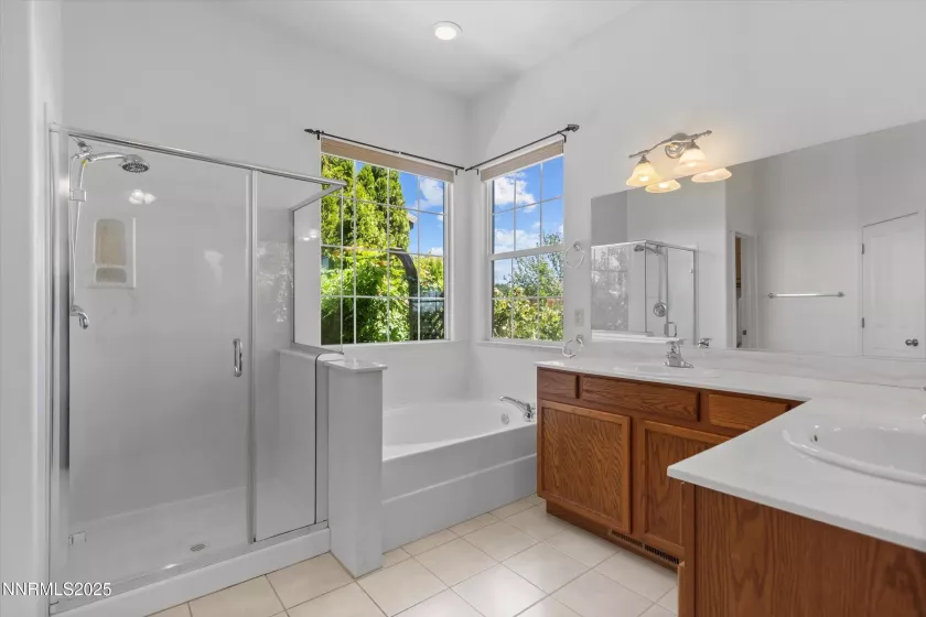 1011 Turnberry, Sparks, Nevada 89436, 2 Bedrooms Bedrooms, ,2 BathroomsBathrooms,Residential,Residential,Turnberry,250054606
