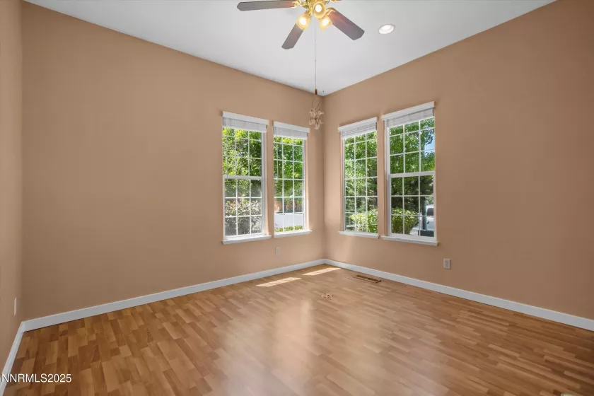 1011 Turnberry, Sparks, Nevada 89436, 2 Bedrooms Bedrooms, ,2 BathroomsBathrooms,Residential,Residential,Turnberry,250054606