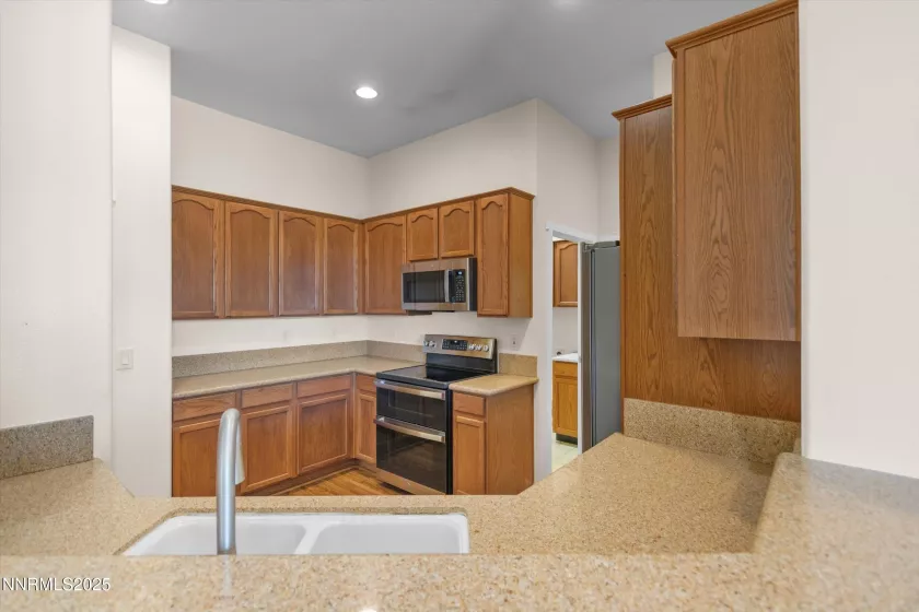 1011 Turnberry, Sparks, Nevada 89436, 2 Bedrooms Bedrooms, ,2 BathroomsBathrooms,Residential,Residential,Turnberry,250054606
