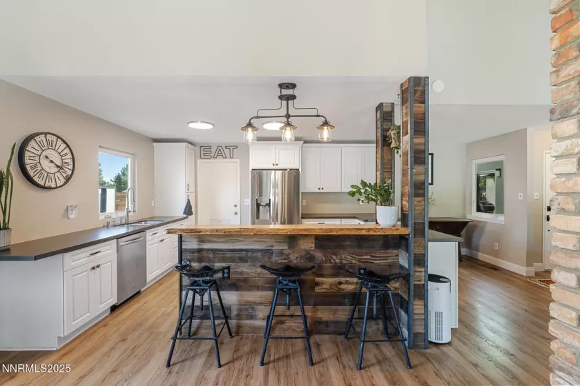 1530 Geary, Reno, Nevada 89503, 3 Bedrooms Bedrooms, ,2 BathroomsBathrooms,Residential,Residential,Geary,250054605