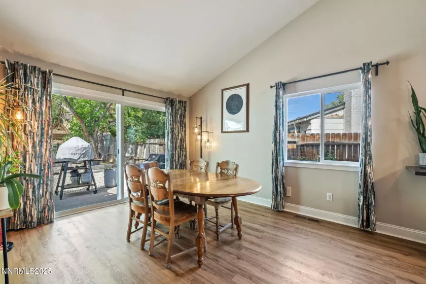 1530 Geary, Reno, Nevada 89503, 3 Bedrooms Bedrooms, ,2 BathroomsBathrooms,Residential,Residential,Geary,250054605