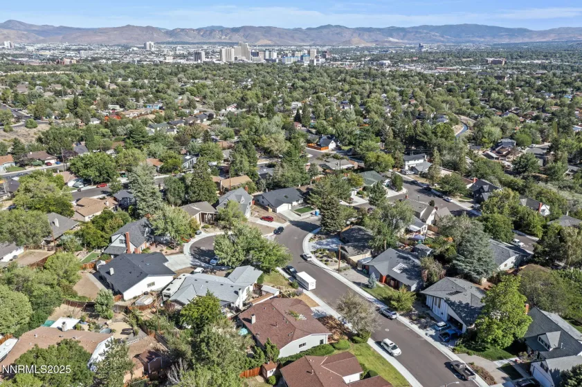 1530 Geary, Reno, Nevada 89503, 3 Bedrooms Bedrooms, ,2 BathroomsBathrooms,Residential,Residential,Geary,250054605