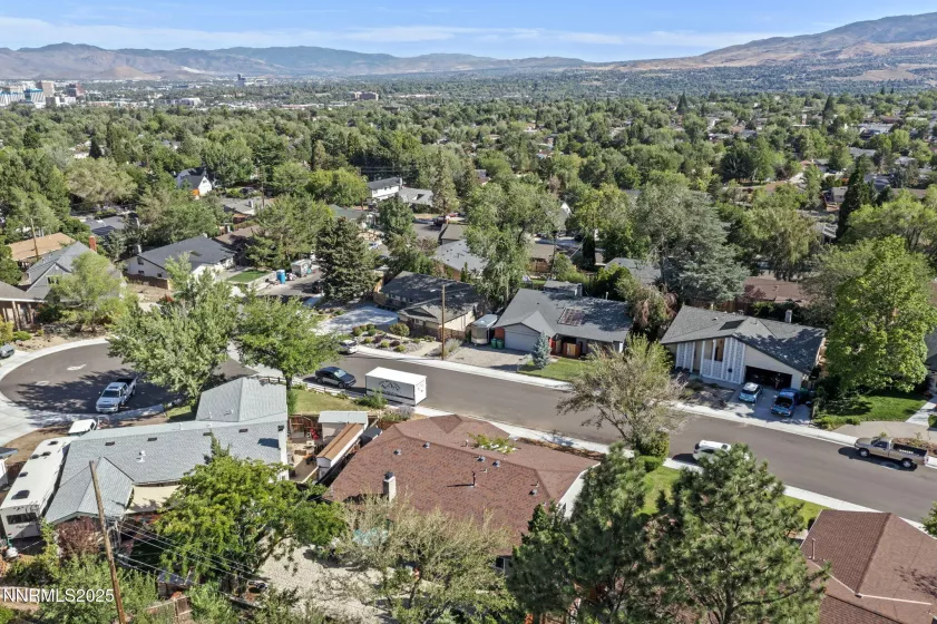 1530 Geary, Reno, Nevada 89503, 3 Bedrooms Bedrooms, ,2 BathroomsBathrooms,Residential,Residential,Geary,250054605