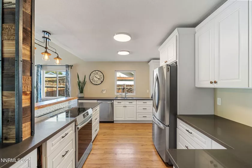 1530 Geary, Reno, Nevada 89503, 3 Bedrooms Bedrooms, ,2 BathroomsBathrooms,Residential,Residential,Geary,250054605