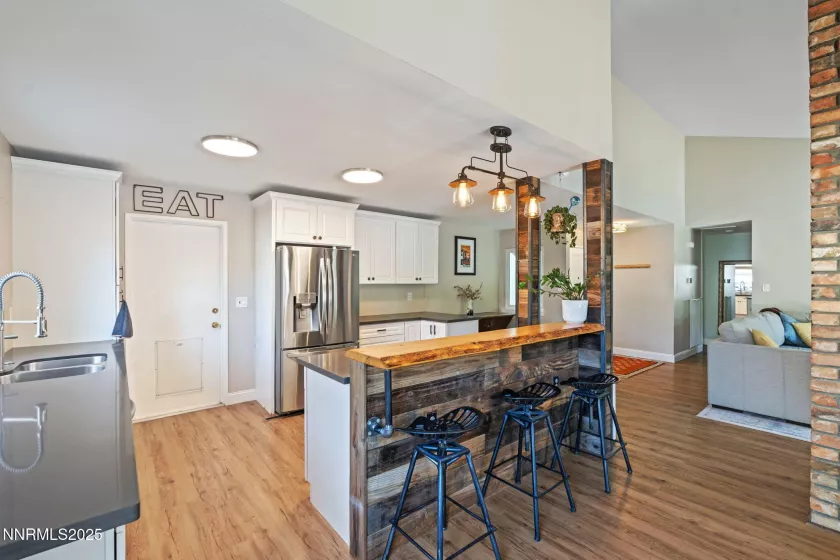 1530 Geary, Reno, Nevada 89503, 3 Bedrooms Bedrooms, ,2 BathroomsBathrooms,Residential,Residential,Geary,250054605