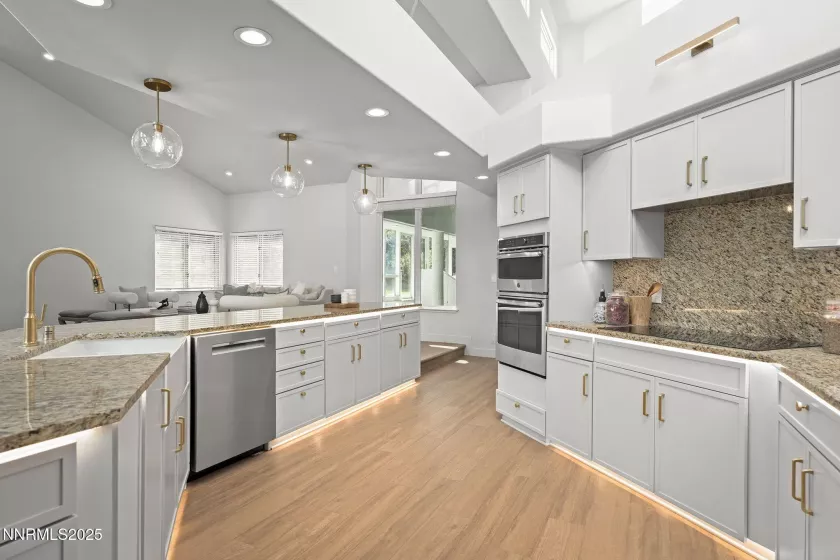 4292 Caughlin, Reno, Nevada 89519, 4 Bedrooms Bedrooms, ,4 BathroomsBathrooms,Residential,Residential,Caughlin,250054604