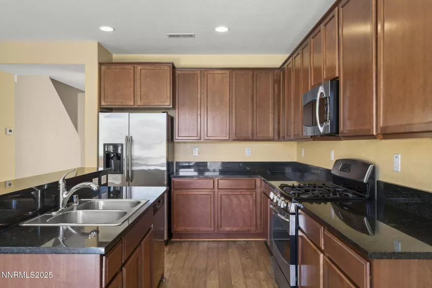 2155 Hunter Glen, Reno, Nevada 89523, 4 Bedrooms Bedrooms, ,3 BathroomsBathrooms,Residential,Residential,Hunter Glen,250054608