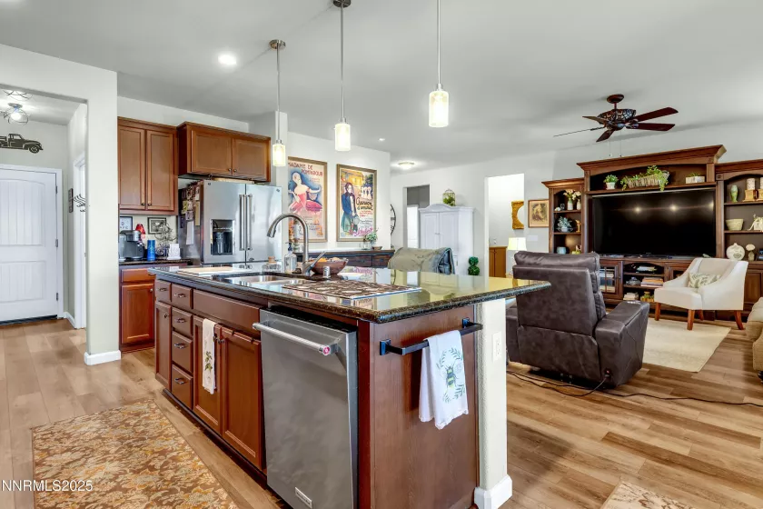 17930 Sunset Peak, Reno, Nevada 89508, 3 Bedrooms Bedrooms, ,2 BathroomsBathrooms,Residential,Residential,Sunset Peak,250054612