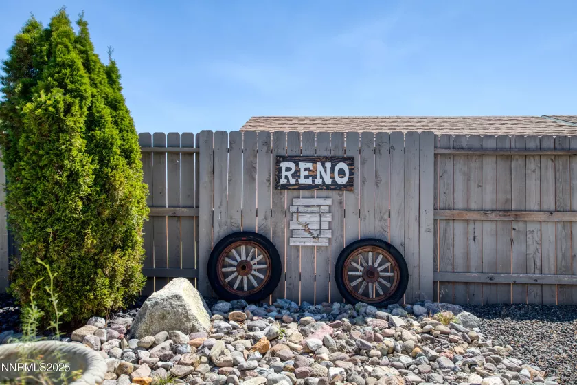 17930 Sunset Peak, Reno, Nevada 89508, 3 Bedrooms Bedrooms, ,2 BathroomsBathrooms,Residential,Residential,Sunset Peak,250054612
