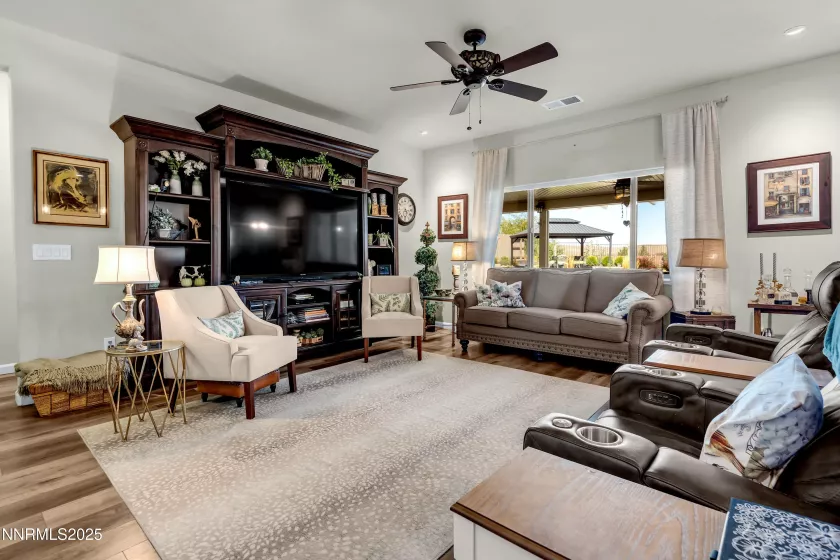 17930 Sunset Peak, Reno, Nevada 89508, 3 Bedrooms Bedrooms, ,2 BathroomsBathrooms,Residential,Residential,Sunset Peak,250054612