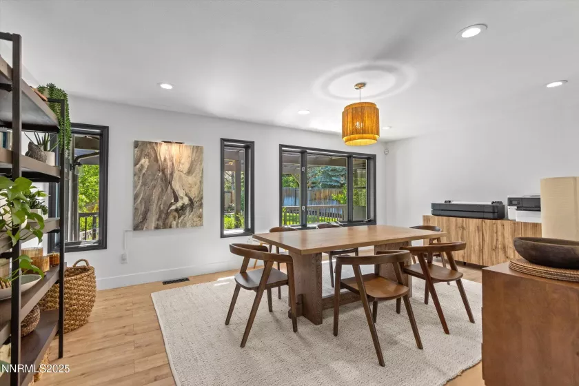 3602 Hemlock, Reno, Nevada 89509, 3 Bedrooms Bedrooms, ,3 BathroomsBathrooms,Residential,Residential,Hemlock,250054614