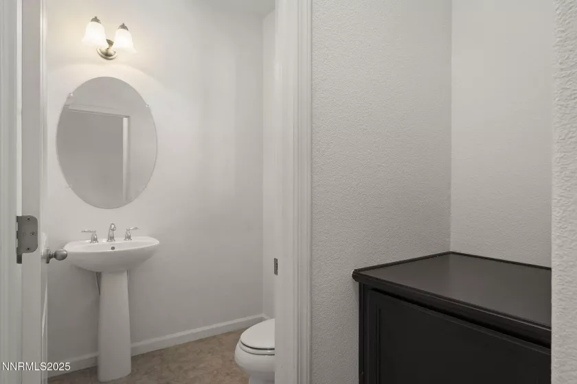 1960 Hope Valley, Reno, Nevada 89521, 3 Bedrooms Bedrooms, ,3 BathroomsBathrooms,Residential,Residential,Hope Valley,250054616