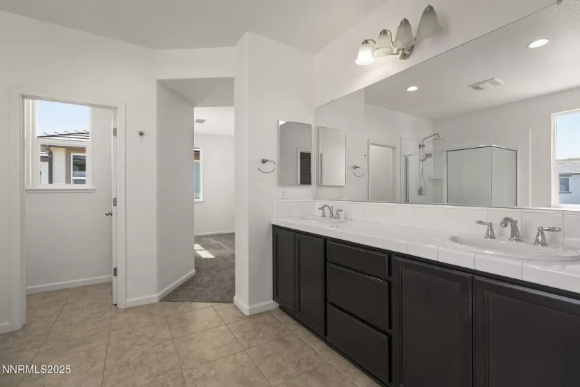 1960 Hope Valley, Reno, Nevada 89521, 3 Bedrooms Bedrooms, ,3 BathroomsBathrooms,Residential,Residential,Hope Valley,250054616