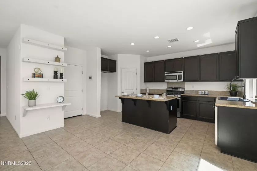 1960 Hope Valley, Reno, Nevada 89521, 3 Bedrooms Bedrooms, ,3 BathroomsBathrooms,Residential,Residential,Hope Valley,250054616