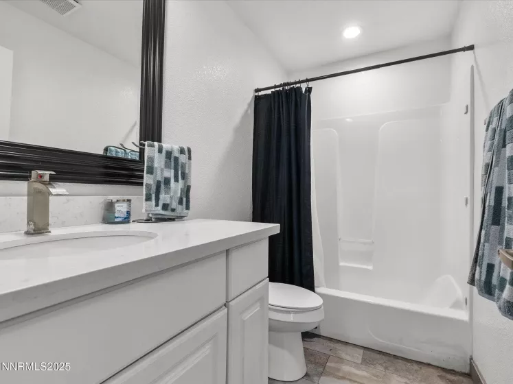 327 Burntwood, Fallon, Nevada 89406, 3 Bedrooms Bedrooms, ,2 BathroomsBathrooms,Residential,Residential,Burntwood,250054617