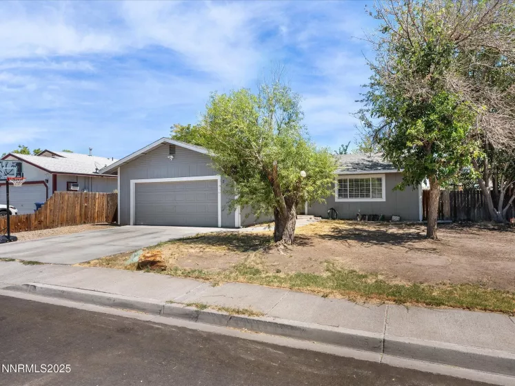 327 Burntwood, Fallon, Nevada 89406, 3 Bedrooms Bedrooms, ,2 BathroomsBathrooms,Residential,Residential,Burntwood,250054617