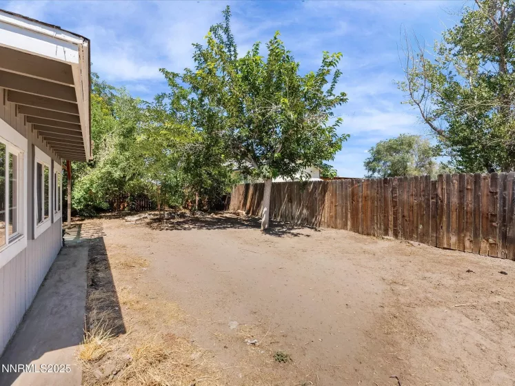 327 Burntwood, Fallon, Nevada 89406, 3 Bedrooms Bedrooms, ,2 BathroomsBathrooms,Residential,Residential,Burntwood,250054617