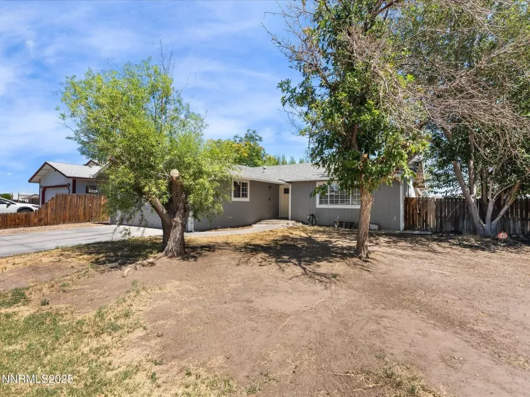 327 Burntwood, Fallon, Nevada 89406, 3 Bedrooms Bedrooms, ,2 BathroomsBathrooms,Residential,Residential,Burntwood,250054617
