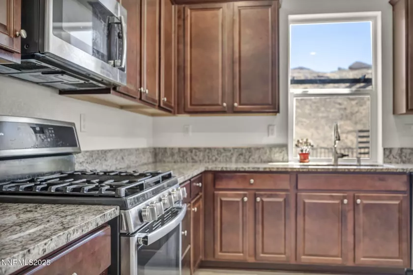 3238 Vincinato, Sparks, Nevada 89434, 4 Bedrooms Bedrooms, ,3 BathroomsBathrooms,Residential,Residential,Vincinato,250054621
