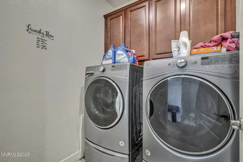 3238 Vincinato, Sparks, Nevada 89434, 4 Bedrooms Bedrooms, ,3 BathroomsBathrooms,Residential,Residential,Vincinato,250054621