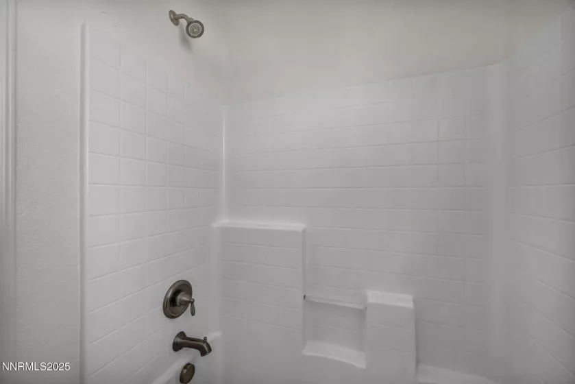 3238 Vincinato, Sparks, Nevada 89434, 4 Bedrooms Bedrooms, ,3 BathroomsBathrooms,Residential,Residential,Vincinato,250054621