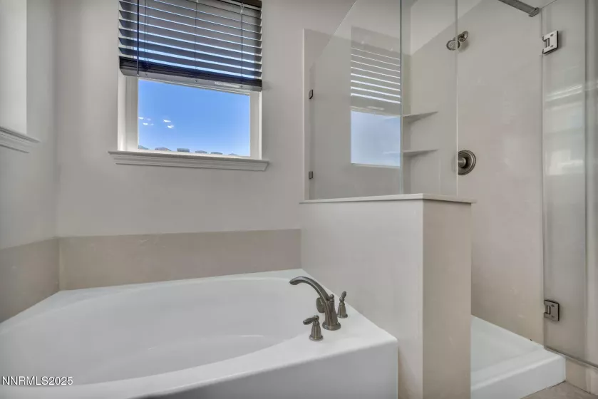 3238 Vincinato, Sparks, Nevada 89434, 4 Bedrooms Bedrooms, ,3 BathroomsBathrooms,Residential,Residential,Vincinato,250054621