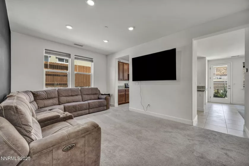 3238 Vincinato, Sparks, Nevada 89434, 4 Bedrooms Bedrooms, ,3 BathroomsBathrooms,Residential,Residential,Vincinato,250054621