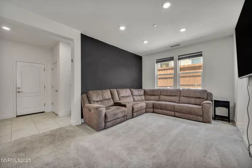 3238 Vincinato, Sparks, Nevada 89434, 4 Bedrooms Bedrooms, ,3 BathroomsBathrooms,Residential,Residential,Vincinato,250054621