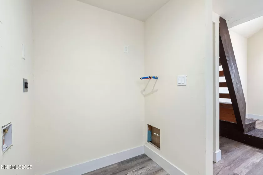 1868 Fife, Reno, Nevada 89512, 3 Bedrooms Bedrooms, ,1 BathroomBathrooms,Residential,Residential,Fife,250054623