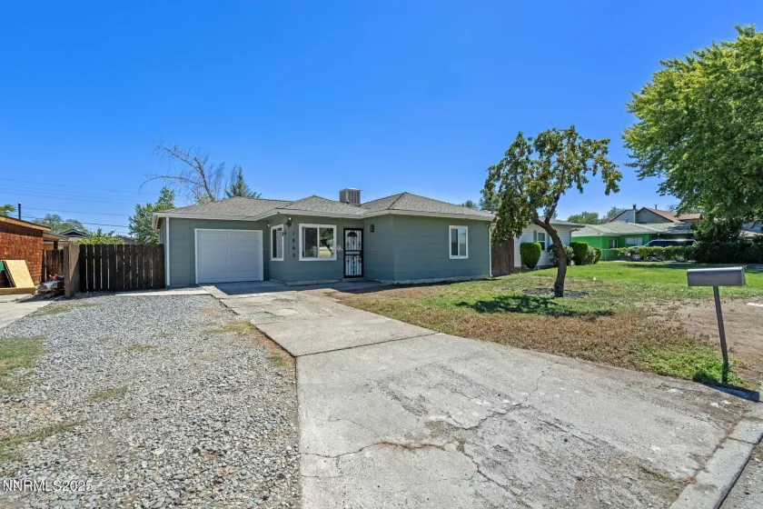 1868 Fife, Reno, Nevada 89512, 3 Bedrooms Bedrooms, ,1 BathroomBathrooms,Residential,Residential,Fife,250054623