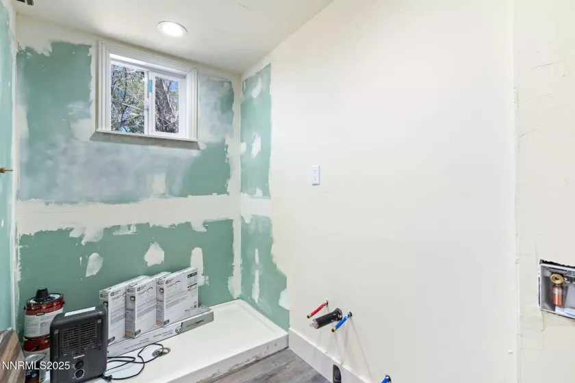 1868 Fife, Reno, Nevada 89512, 3 Bedrooms Bedrooms, ,1 BathroomBathrooms,Residential,Residential,Fife,250054623