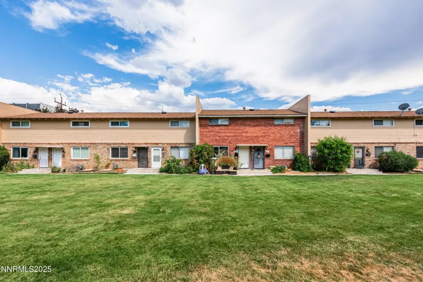 1120 Curry, Carson City, Nevada 89703, 2 Bedrooms Bedrooms, ,1 BathroomBathrooms,Residential,Residential,Curry,250054624