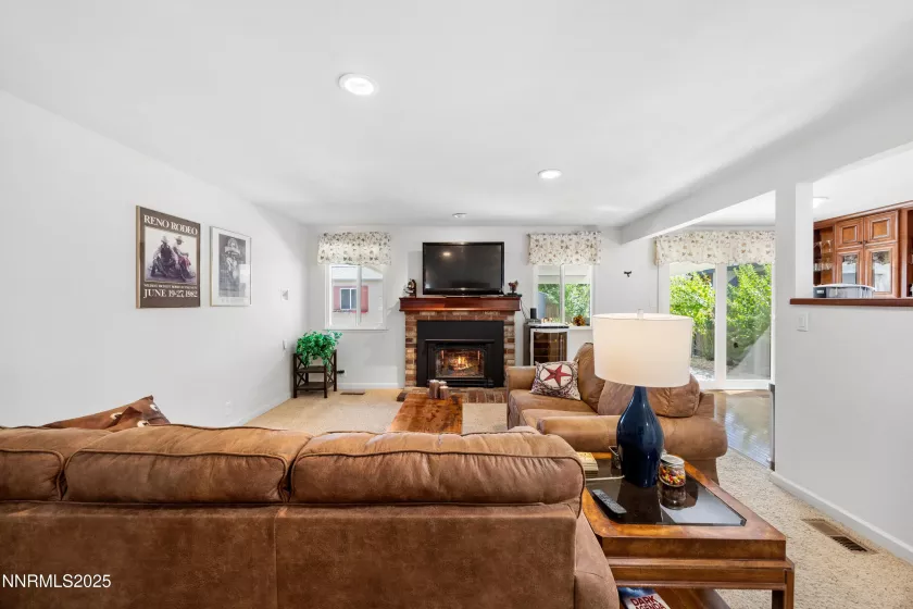 3221 Edna, Sparks, Nevada 89431, 3 Bedrooms Bedrooms, ,2 BathroomsBathrooms,Residential,Residential,Edna,250054625