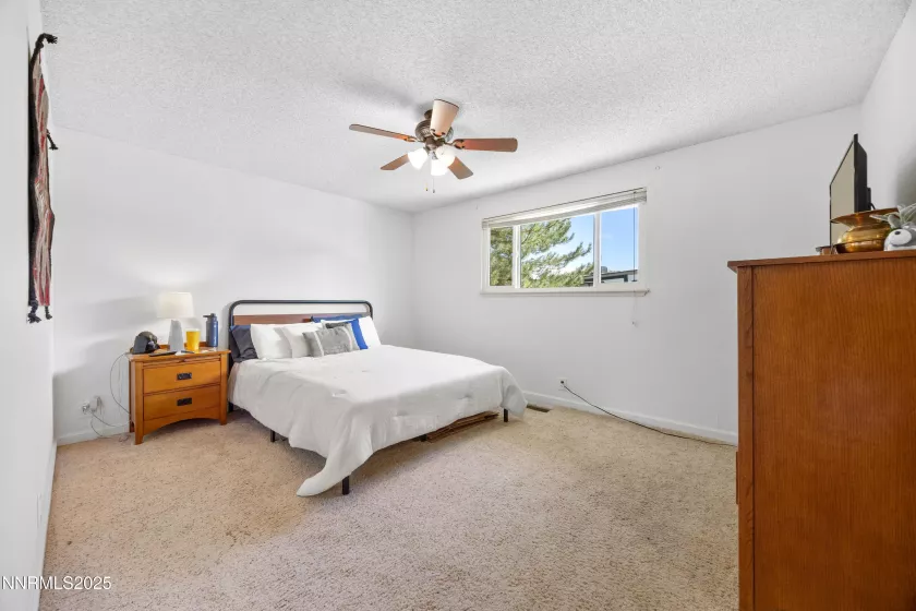 3221 Edna, Sparks, Nevada 89431, 3 Bedrooms Bedrooms, ,2 BathroomsBathrooms,Residential,Residential,Edna,250054625